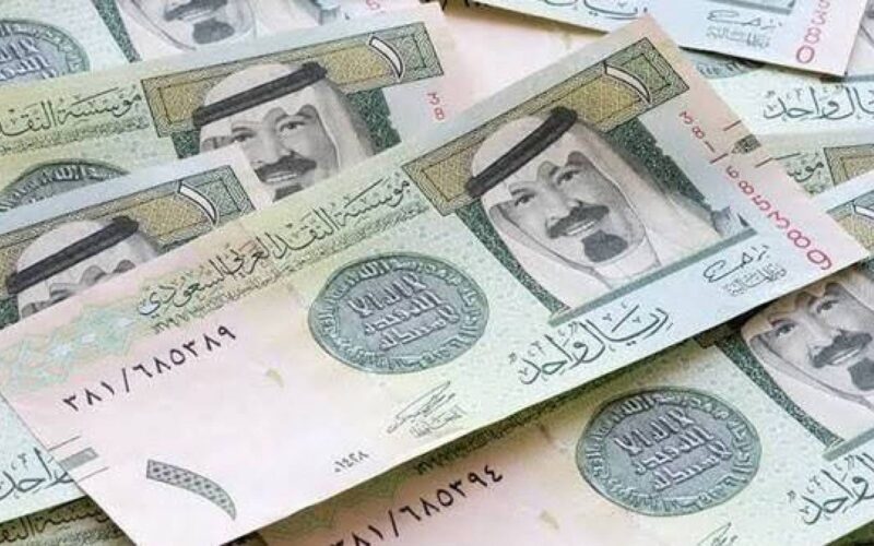 سعر الريال السعودي في السوق السوداء 