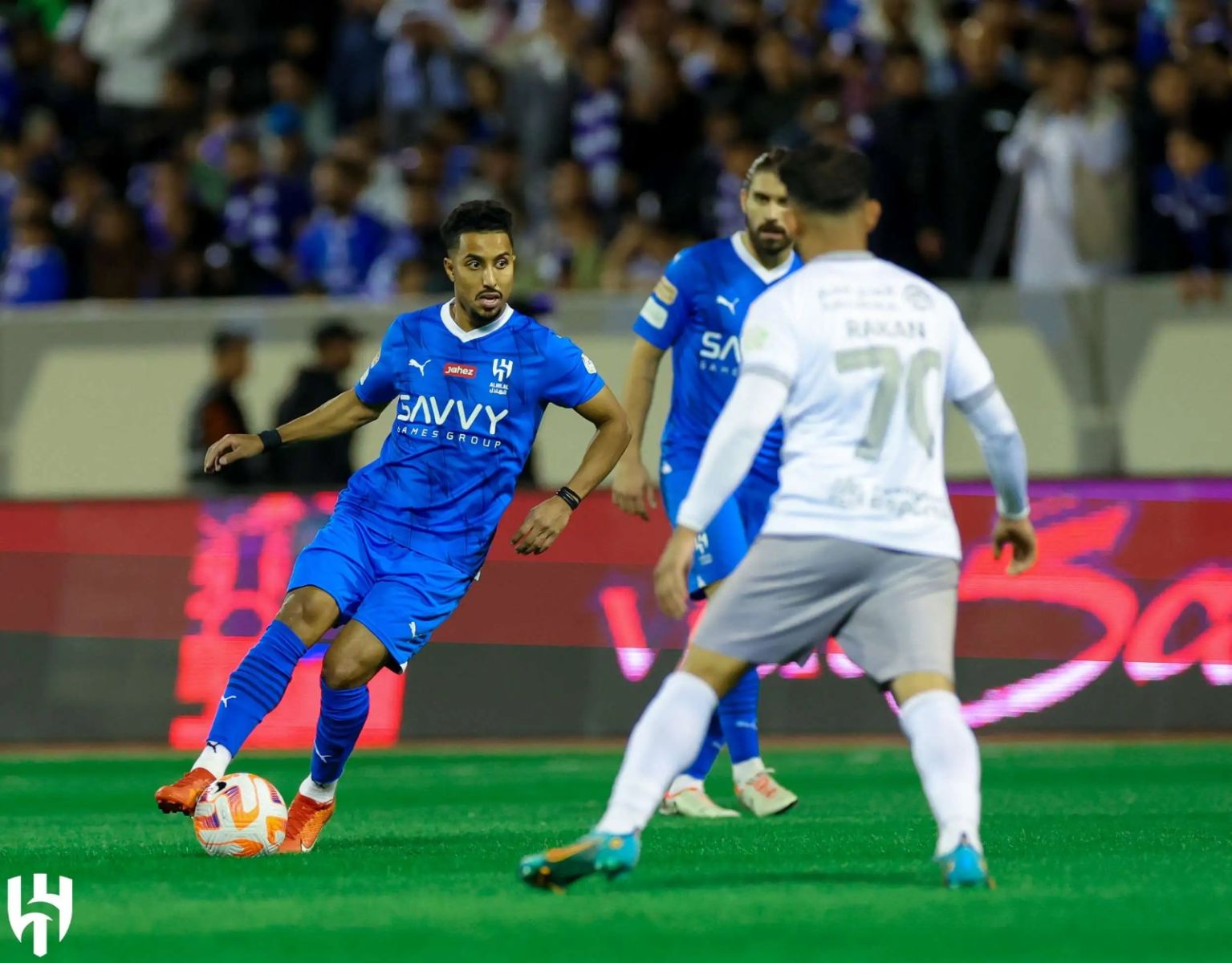 موعد مباراة الهلال والطائي 